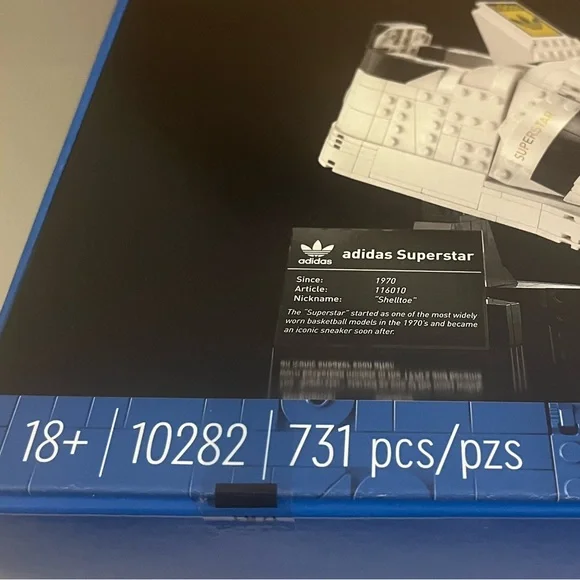 10282 Adidas Sneaker Lego Set-731 pieces- Discontinued - Picture 5 of 6